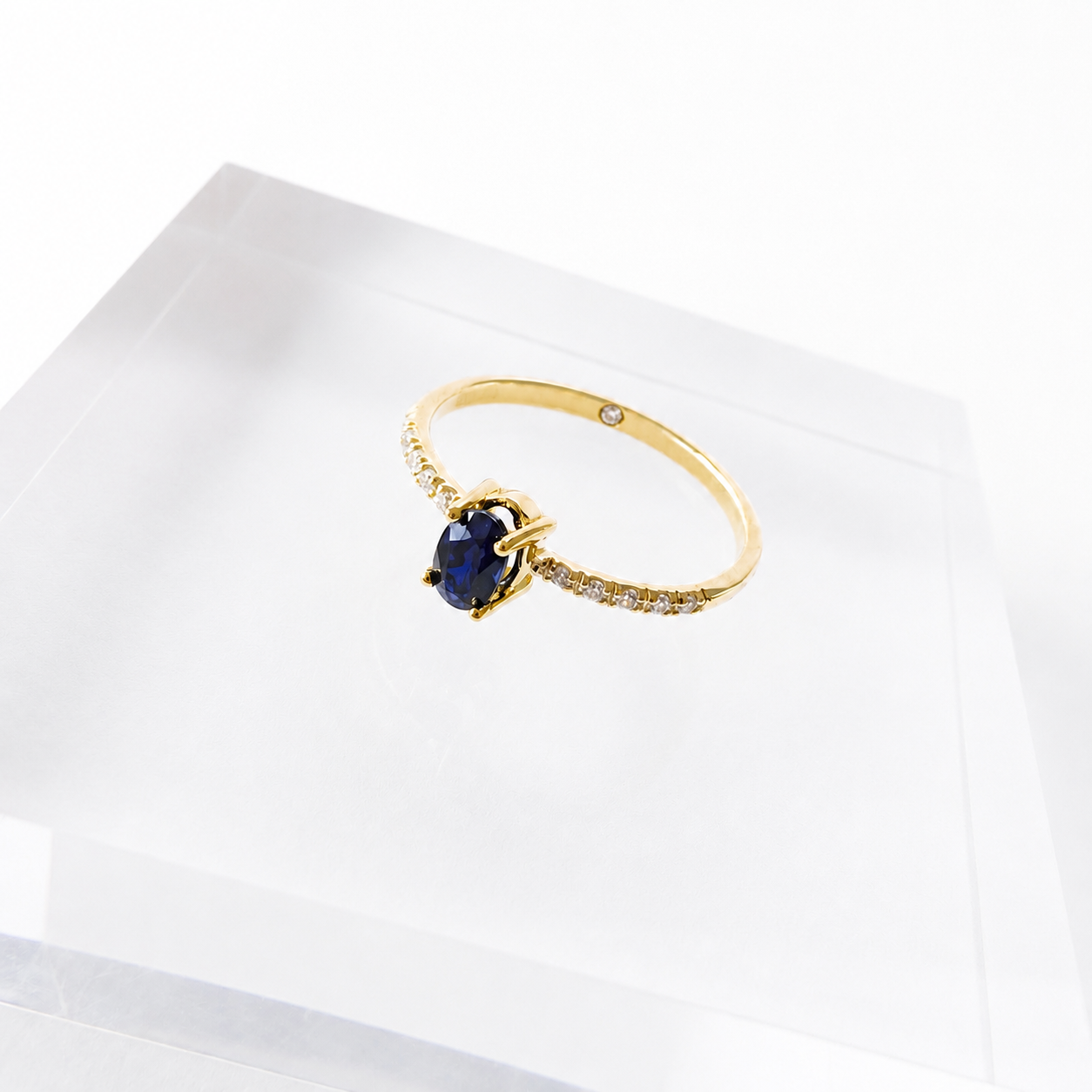 Anillo Orquídea Zafiro