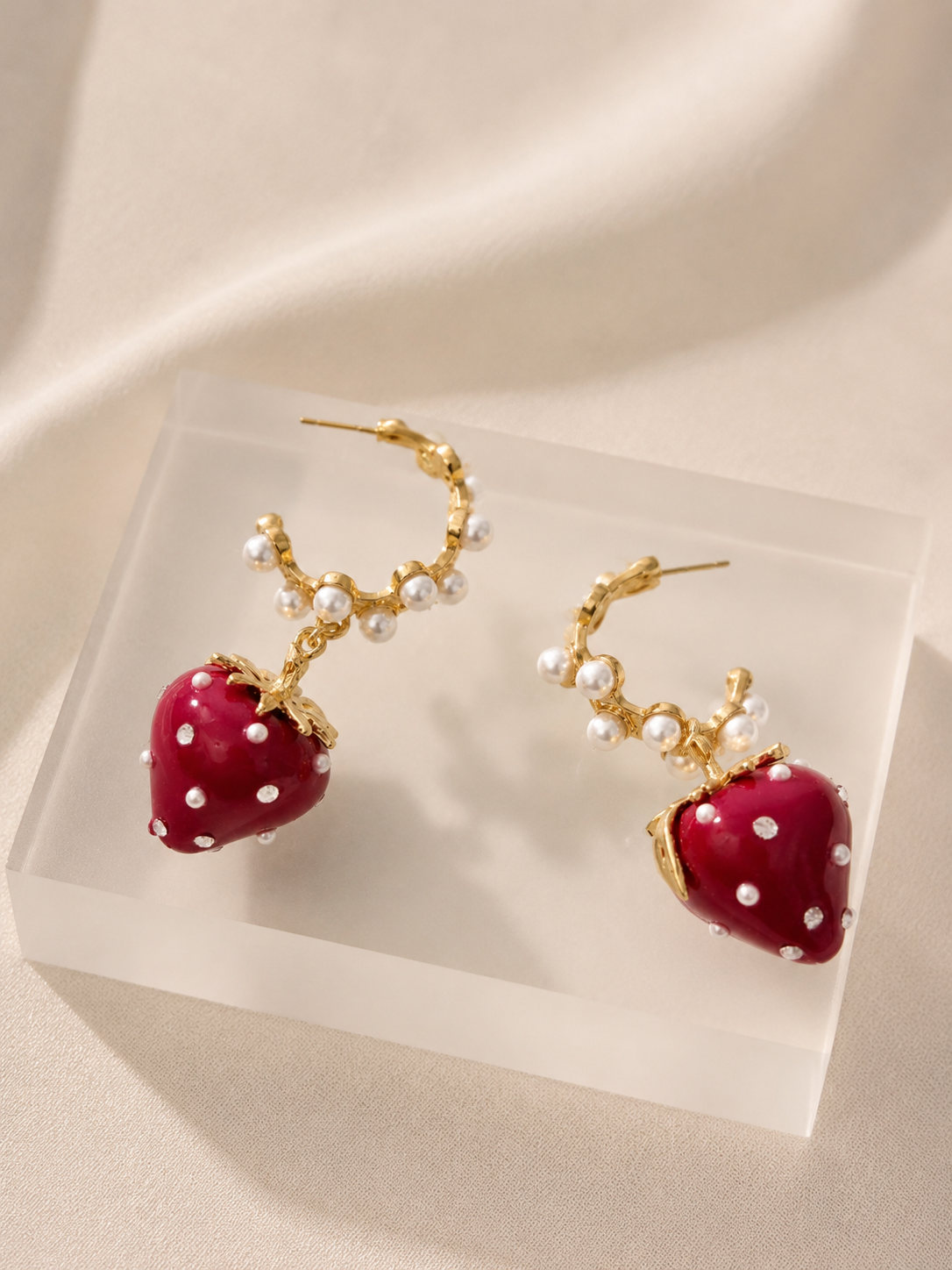 FRESH STRAWBERRY Earrings