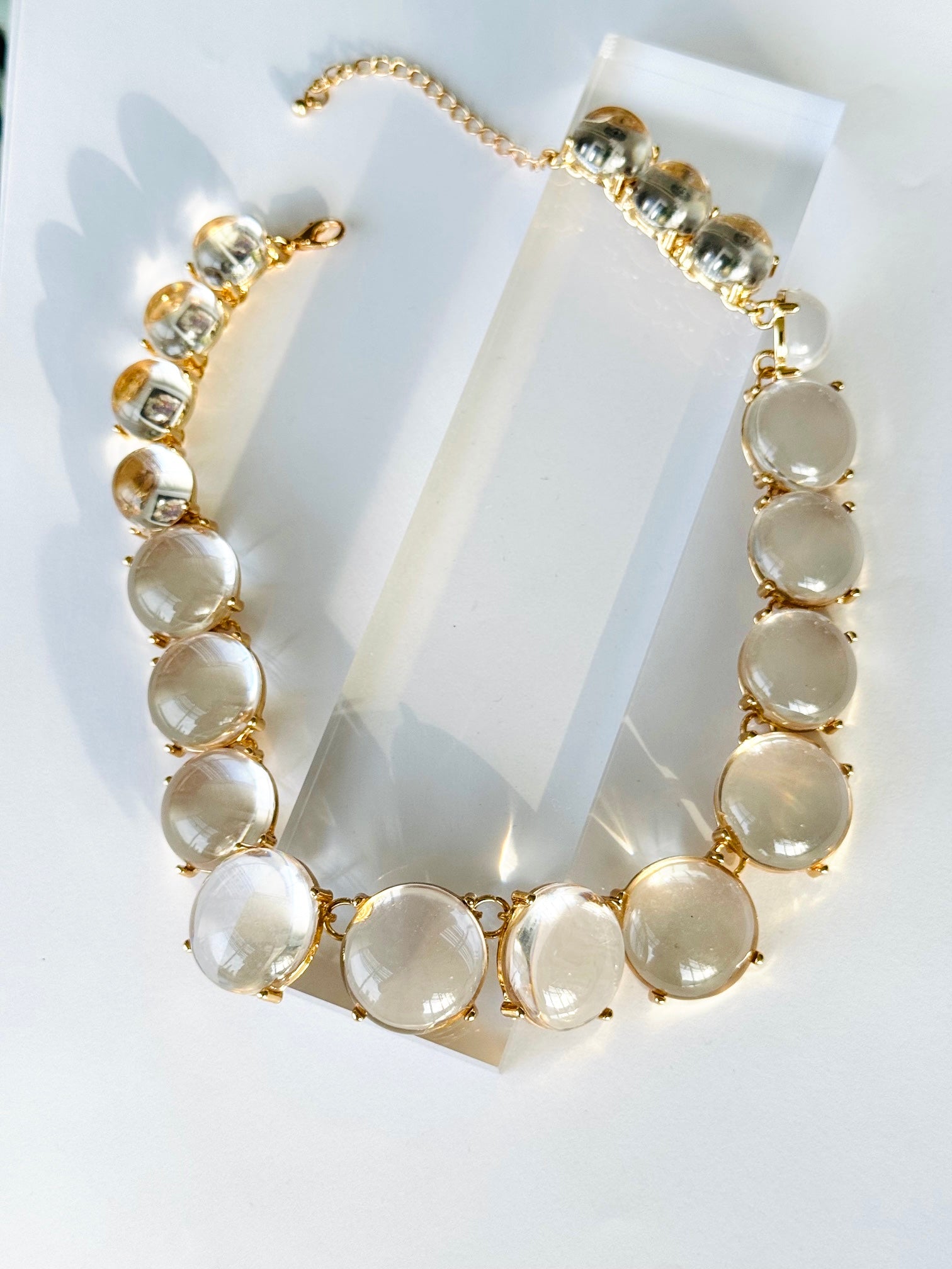 Collar Circular Transparente