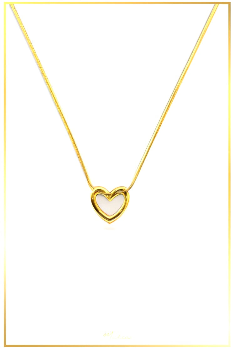 Collar Corazón Silueta en Chapa de Oro