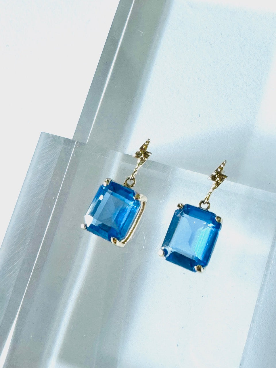 Aretes Relámpago Azul