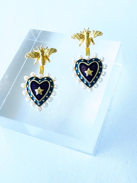 Aretes de Abeja con Corazón Rojo