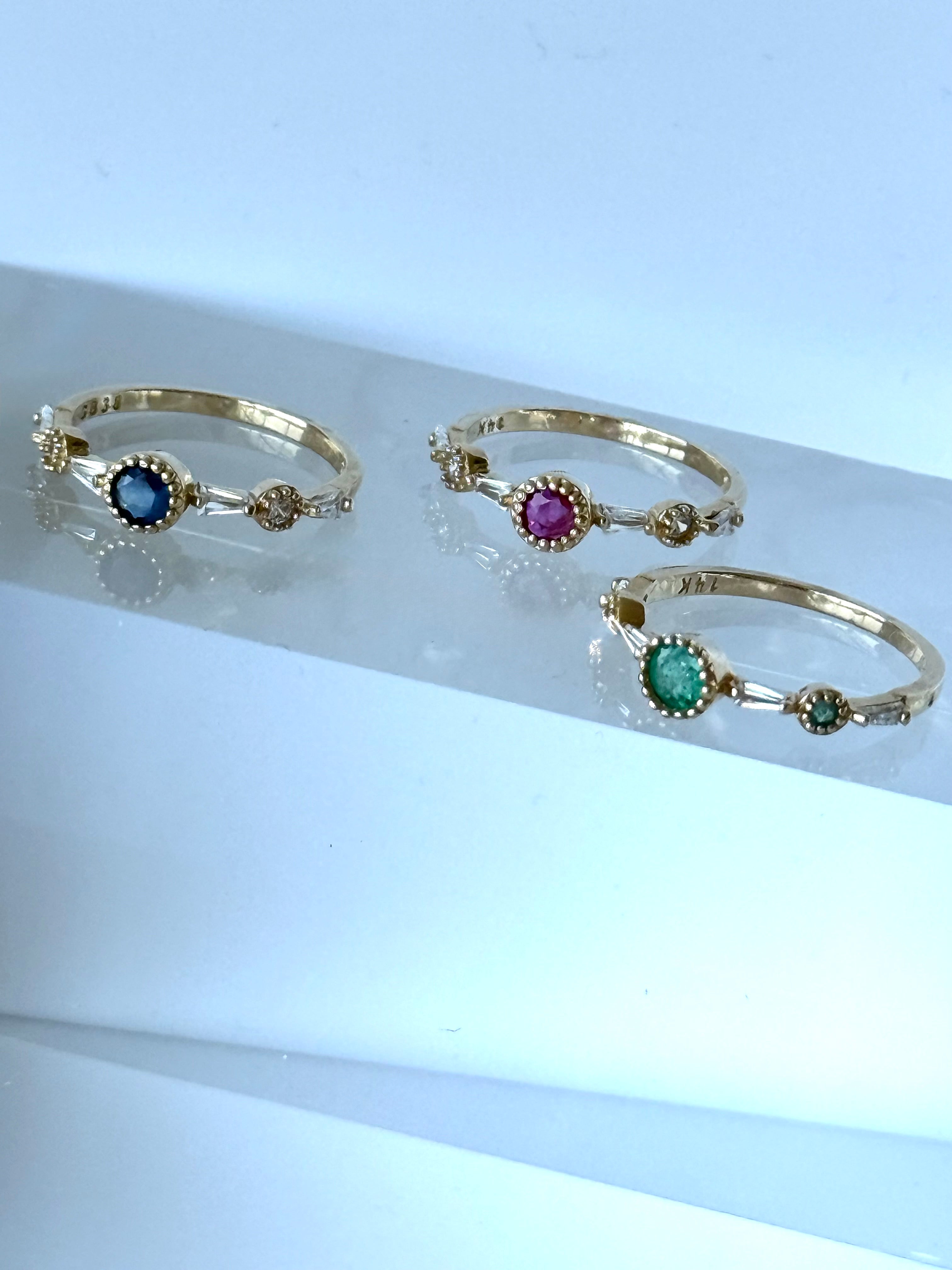 ANILLO MEDUSA ESMERALDA