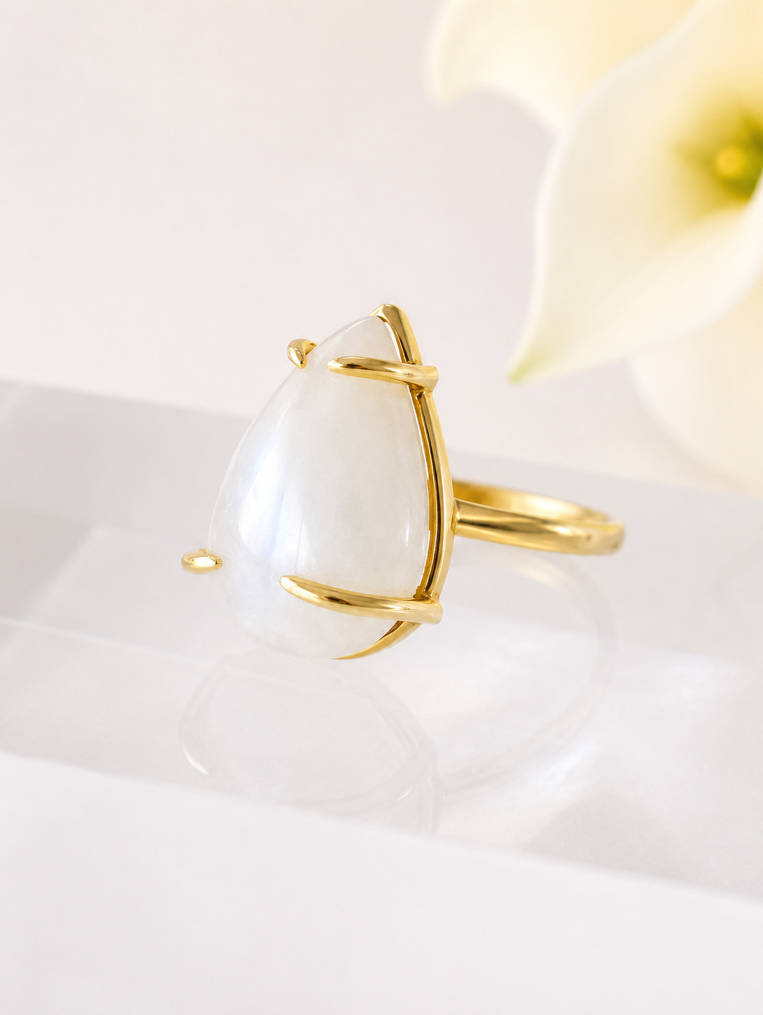Anillo GOTA DE LUNA