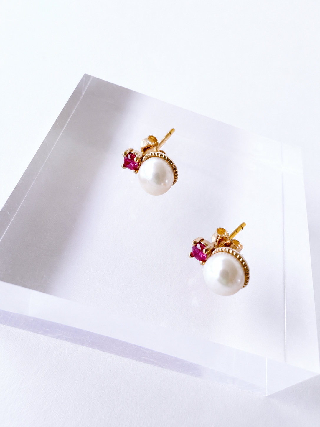Aretes Jaguar Rubí