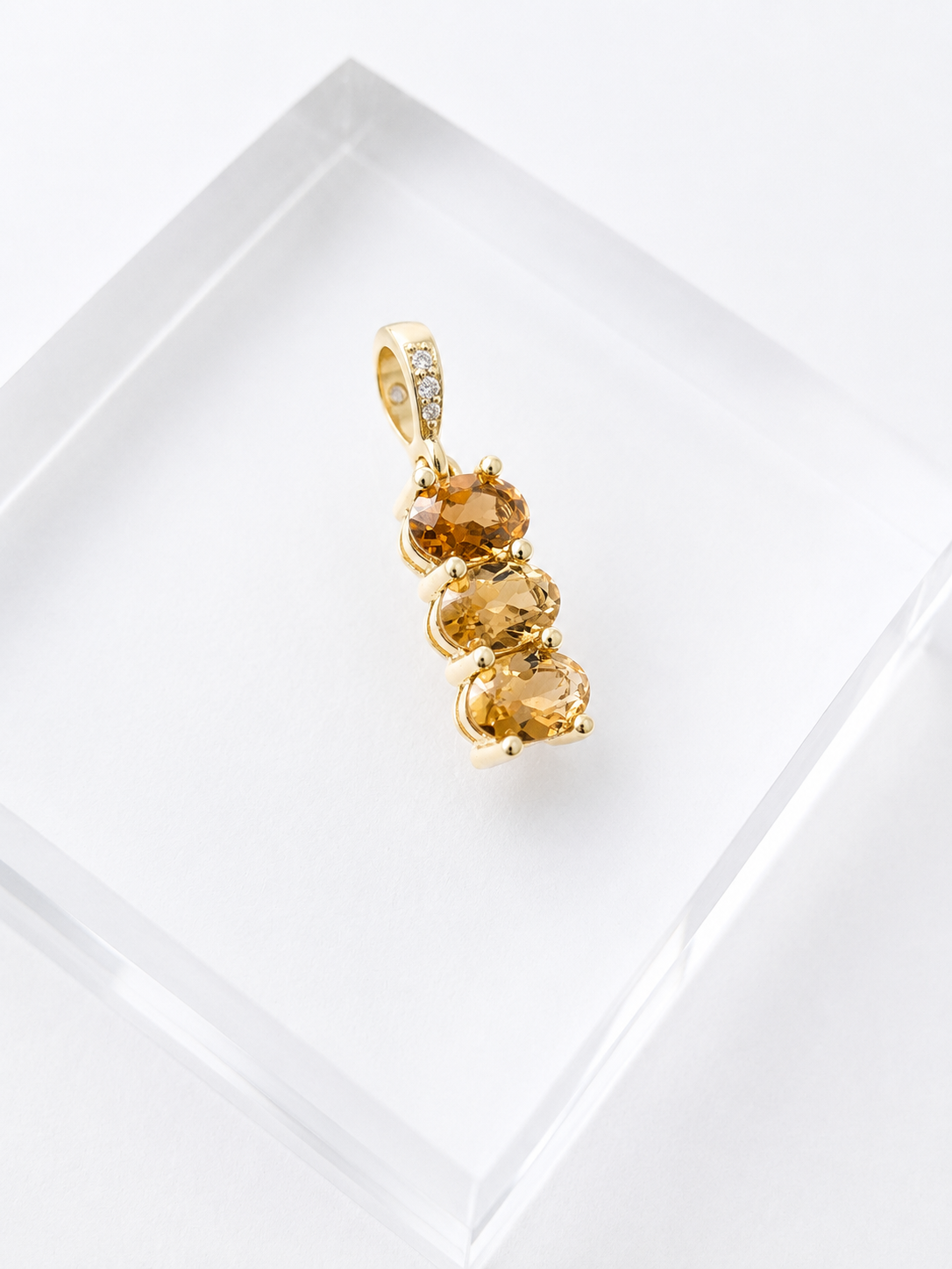 Charm Solsticio Topacio Oro Amarillo