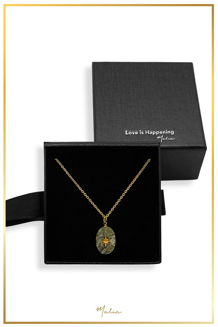 Collar Jaspe Gris Natural con Estrella