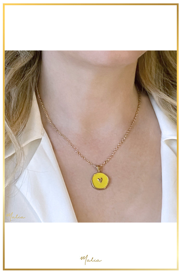 Collar Corazón Esmaltado Amarillo