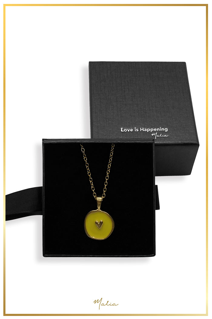 Collar Corazón Esmaltado Amarillo