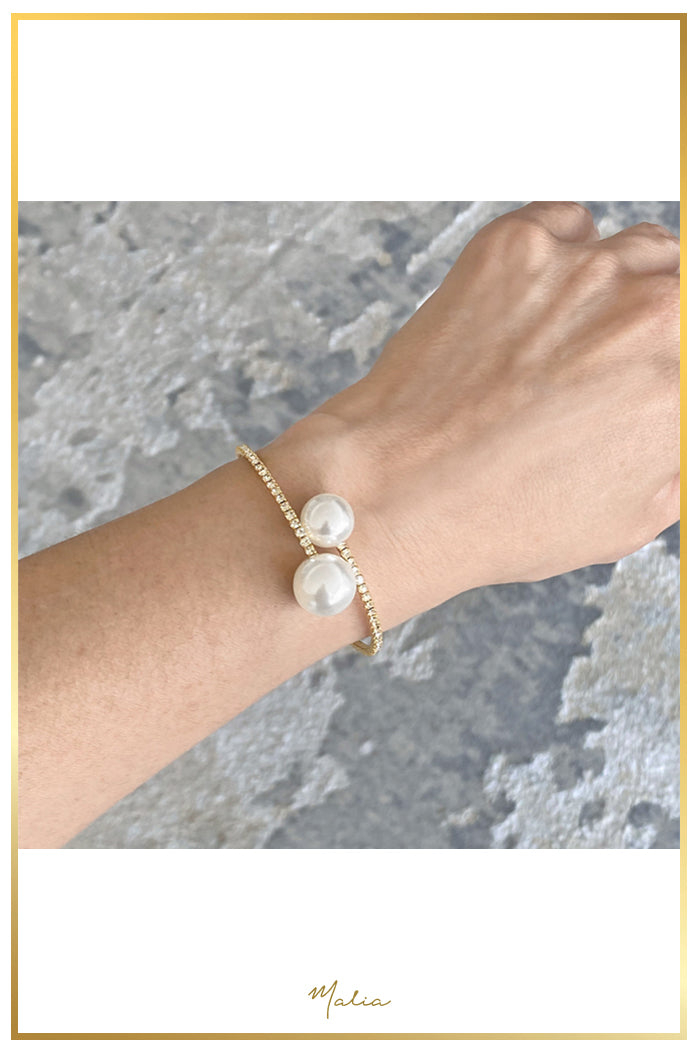 Pulsera Ajustable Dos Perlas con Circonias en Chapa de Oro
