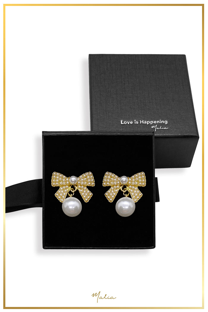 Aretes Moño Perlitas Mini con Perla Colgante