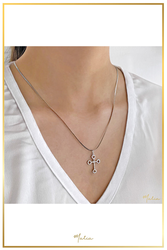 Collar Cruz con Circonias Cadena Plana