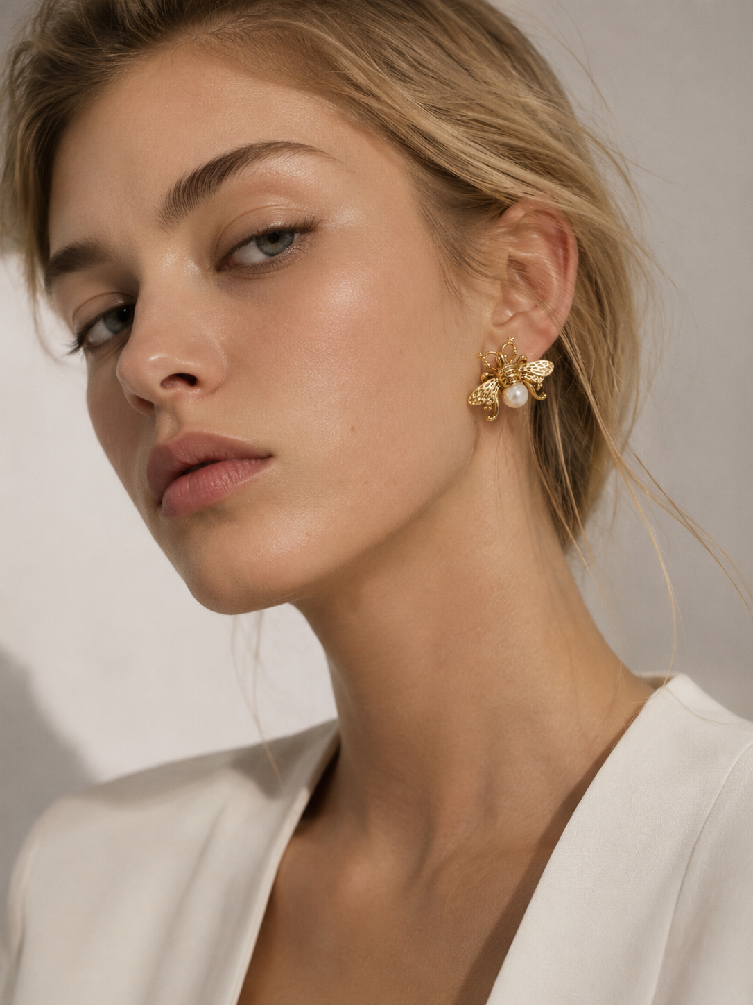PEARLESCENT HONEY Earrings