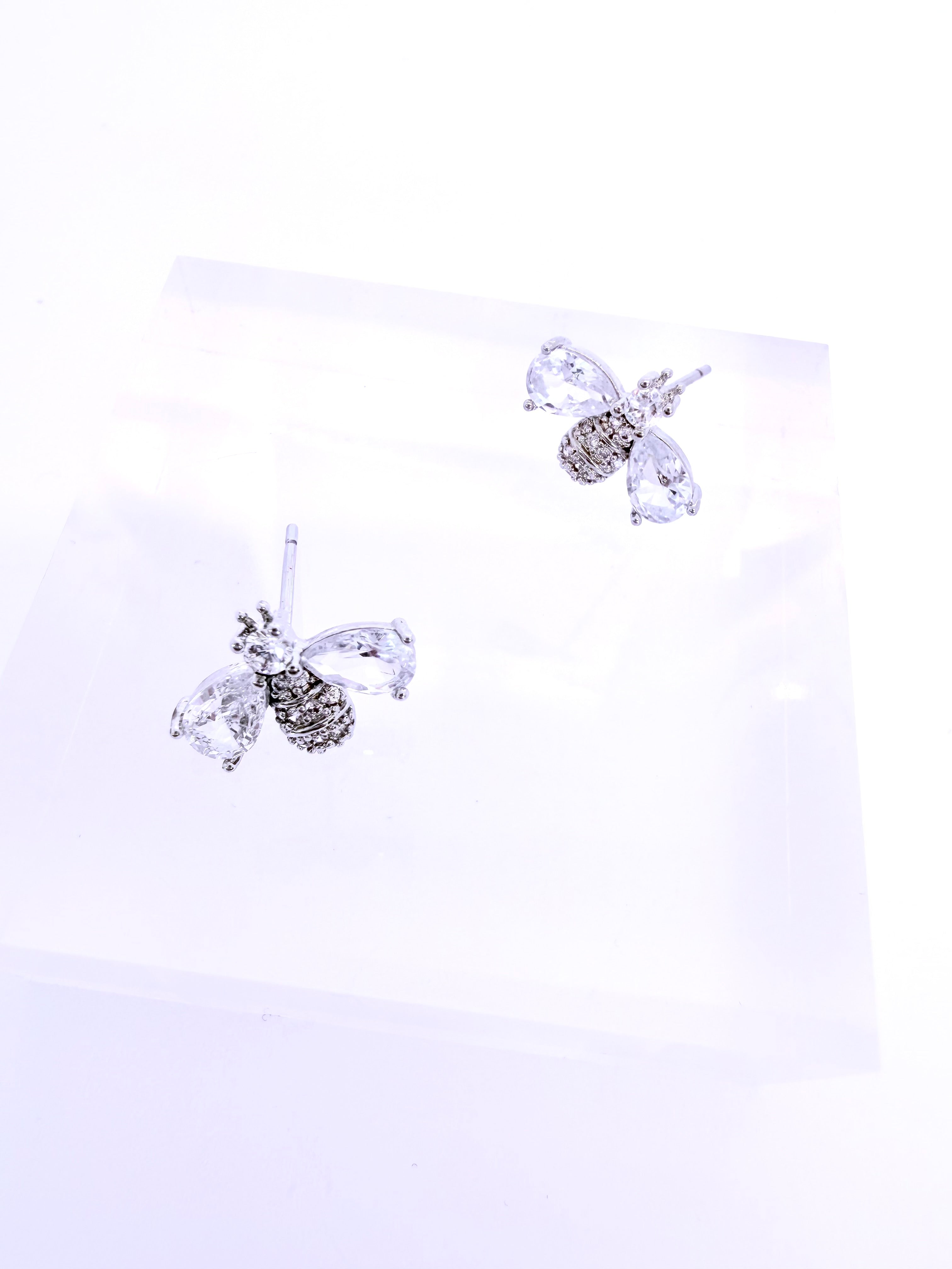 Aretes ABEJITAS PRISTINAS - Plateadas