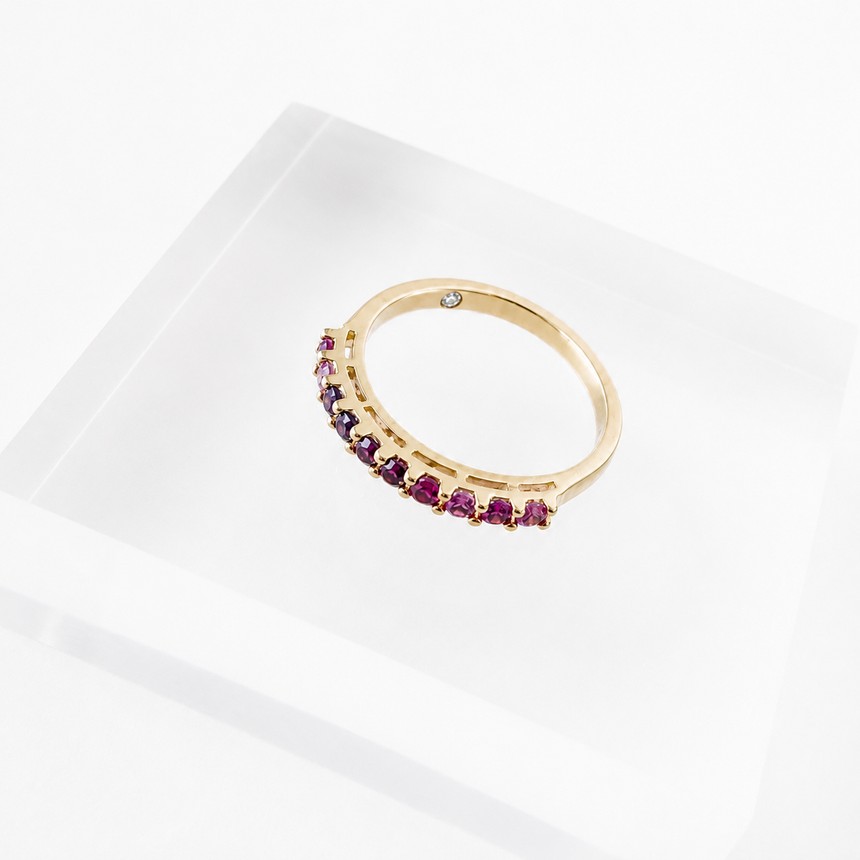 Anillo Brisa Rubí