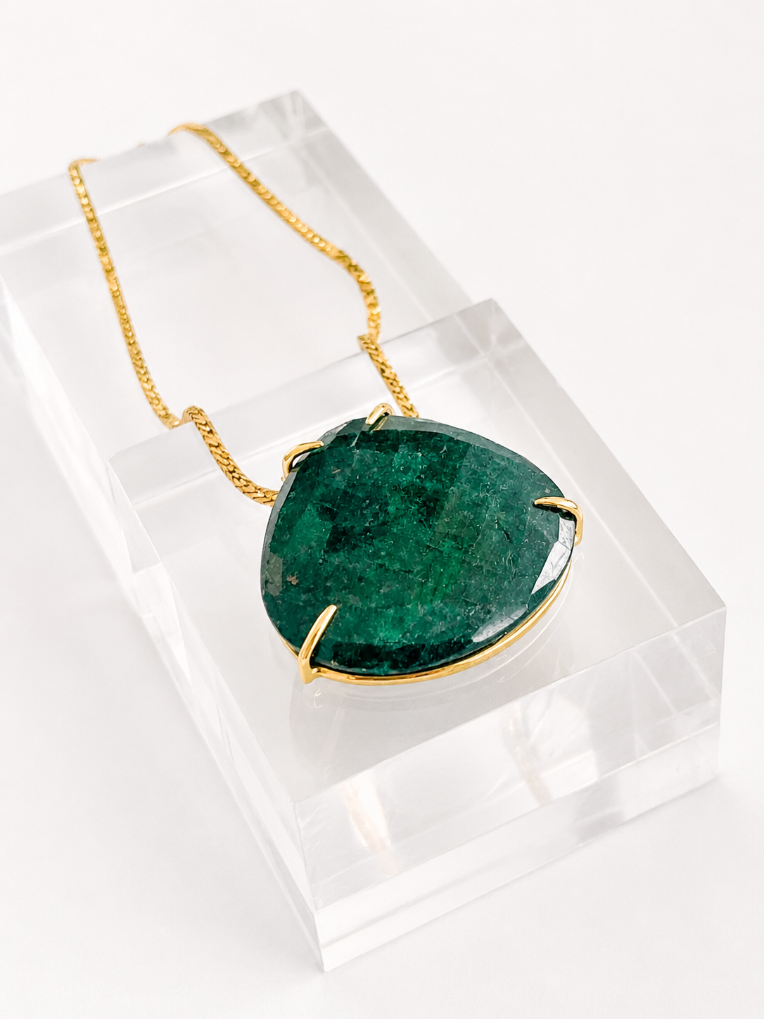 ALMA VIVA Necklace